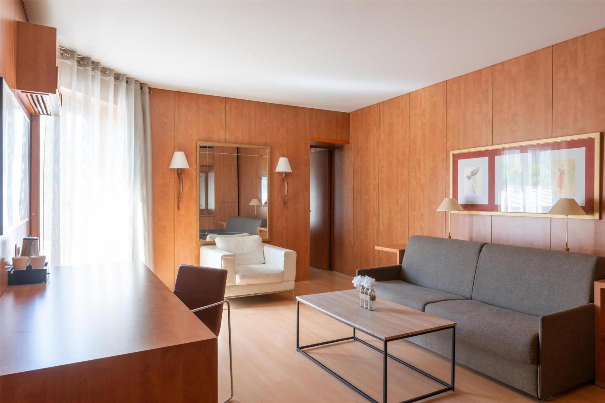 Western Ronceray Opera Hotel 3*