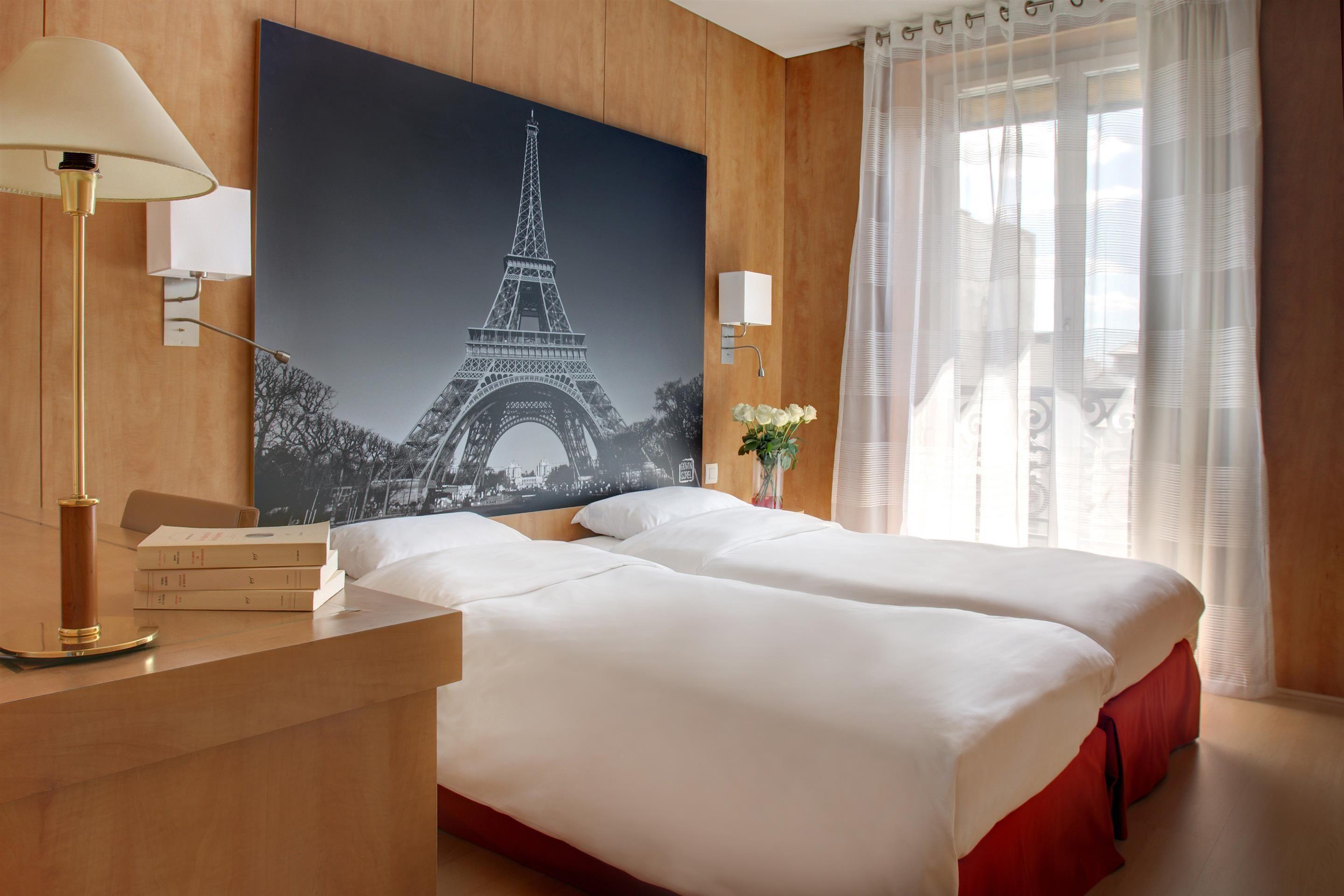 Western Ronceray Opera Paris