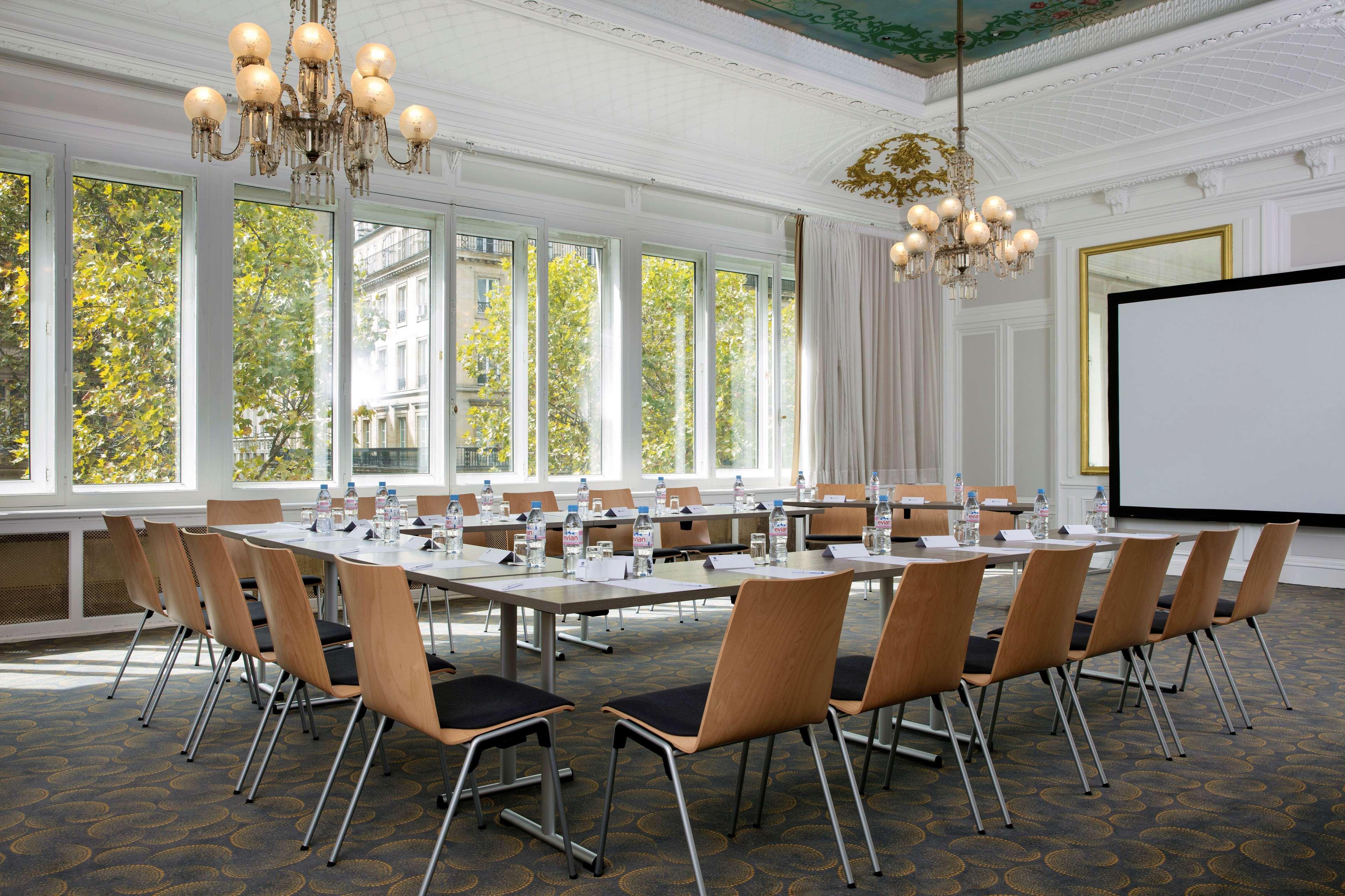 Western Ronceray Opéra