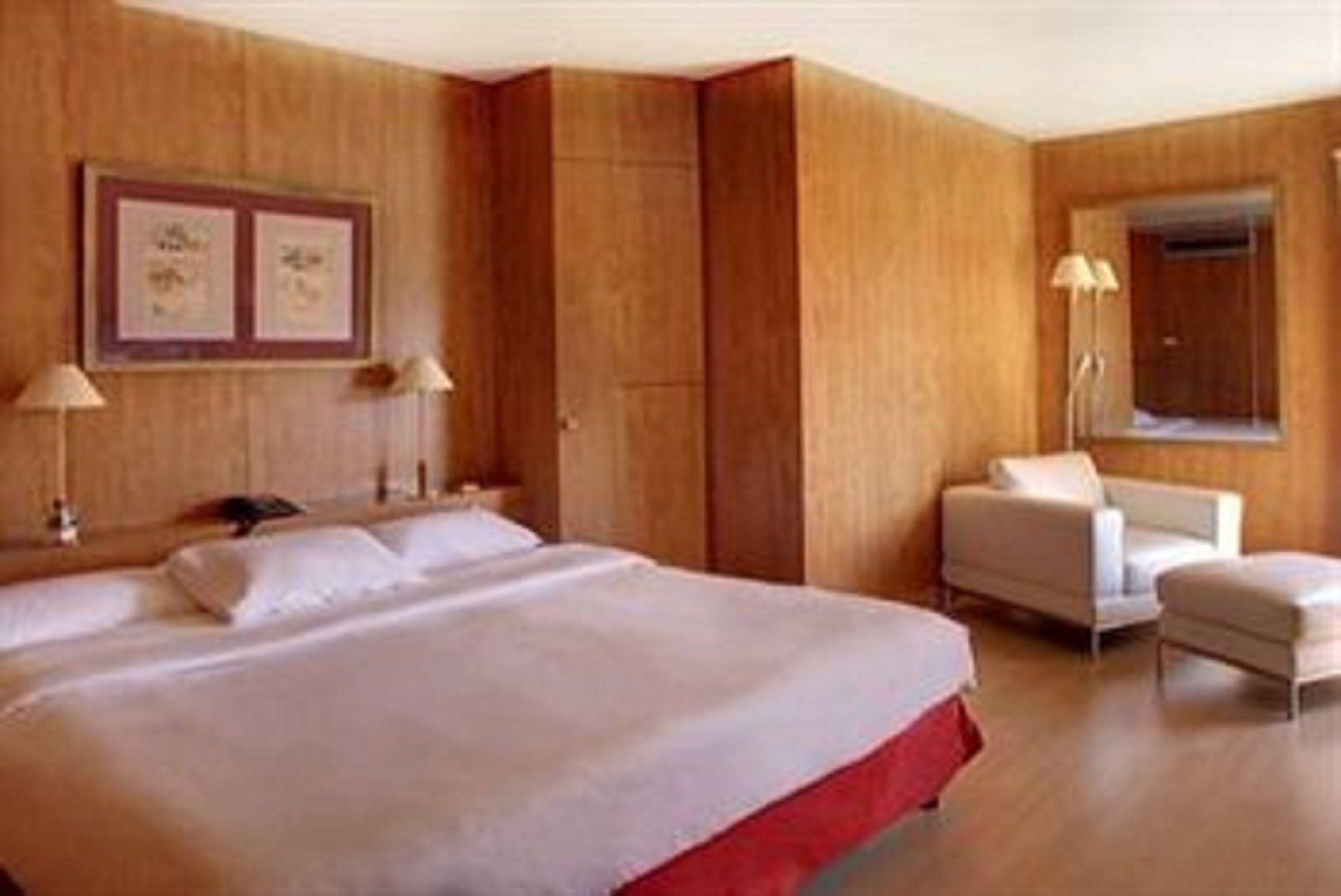 Western Ronceray Opéra Hotel 3*